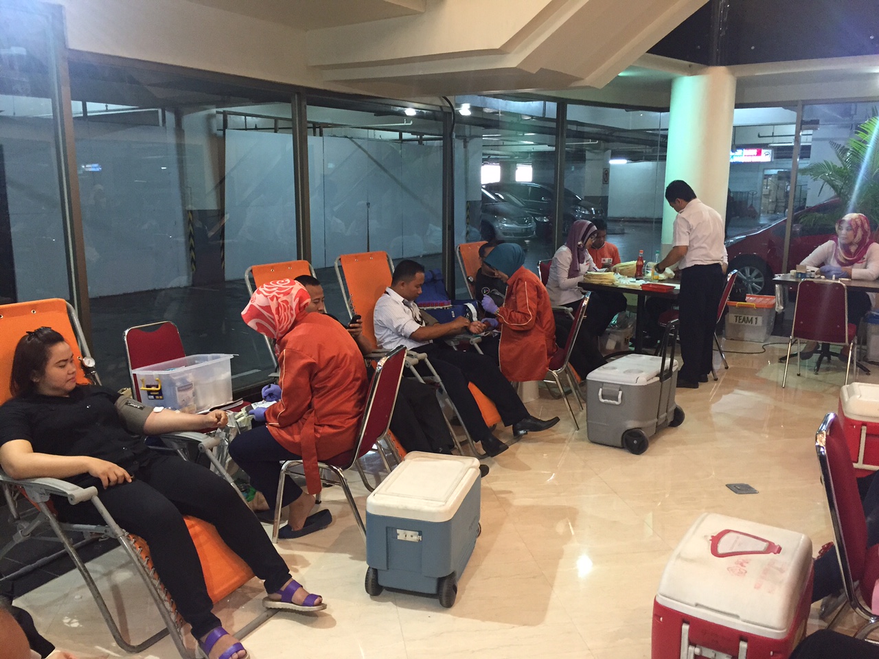Berbagi Sesama Melalui Donor Darah di Trans Studio Bandung