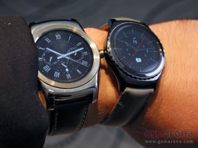 Smartwatch Samsung Gear S2 Di Banderol Rp. 4,3 Juta