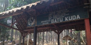 ada-cerita-unik-di-balik-wisata-batu-kuda-bandung ada-cerita-unik-di-balik-wisata-batu-kuda-bandung