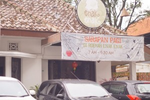 rumah enak8 rumah enak8