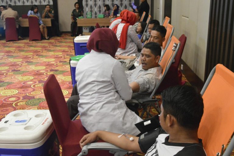 Travello Hotel Bandung Rayakan HUT Pertama dengan Donor Darah