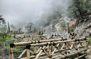 tempat wisata Ciwidey bandung Kawah rengganis / Destinasi Bandung tempat wisata Ciwidey bandung Kawah rengganis / Destinasi Bandung