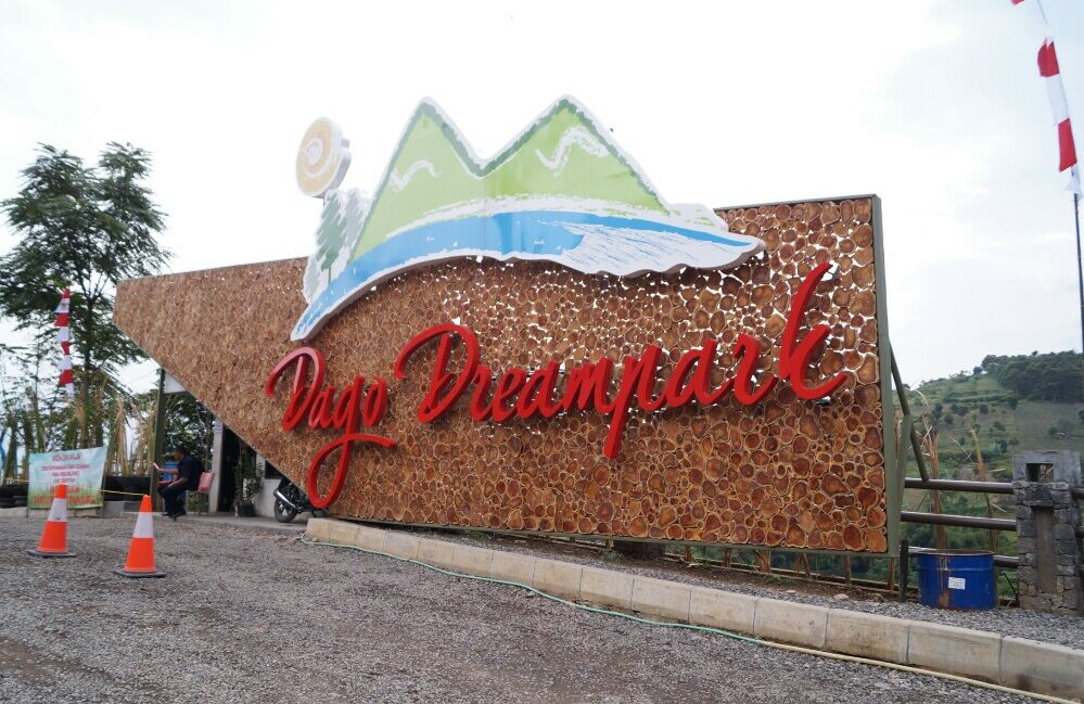 Tempat wisata Bandung Dago Dream Park