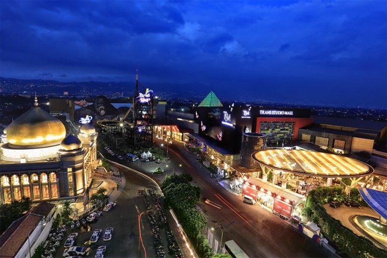 Nikmati 1.000 Menu Berbagai Kuliner di Kawasan Terpadu Trans Studio Bandung