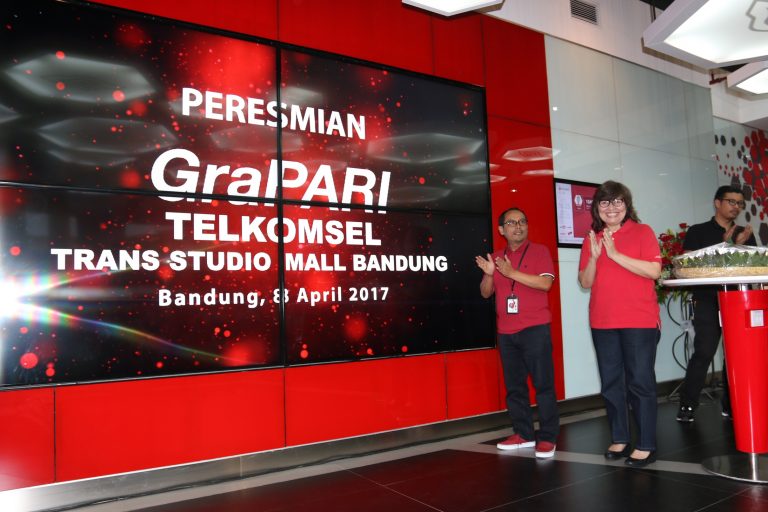 Telkomsel Resmikan GraPARI Trans Studio Mall Bandung