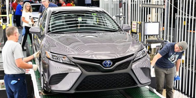 Toyota Camry Generasi Terbaru Siap Meluncur di 2018