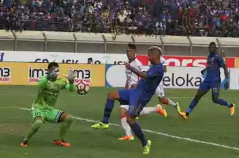 Persib di Tahan Imbang Bali United dengan Skor 0-0 Liga Gojek 1