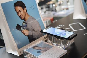 Product Display of ZenFone 4 Max Pro Product Display of ZenFone 4 Max Pro