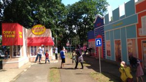TEMPAT WISATA Taman Lalu Lintas Bandung TEMPAT WISATA Taman Lalu Lintas Bandung
