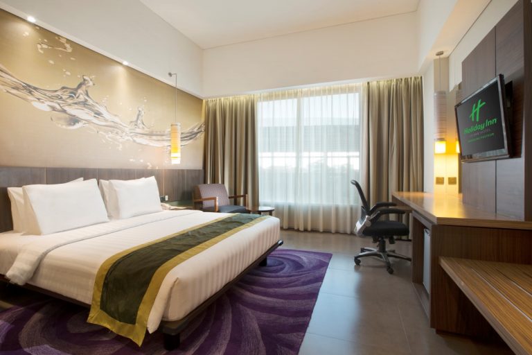 Hanya 3 Hari, BOMB SALE Holiday Inn Bandung Pasteur, Menginap dengan Harga Rp500 Ribuan Saja