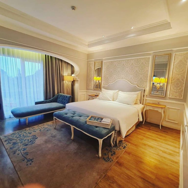 7 Hotel Murah di Jalan Riau Kota Bandung, Review, Harga Kamar  dan Lokasinya