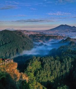 Tempat wisata Bandung Tebing Keraton Tempat wisata Bandung Tebing Keraton. Foto: instagram@tebingkeraton_