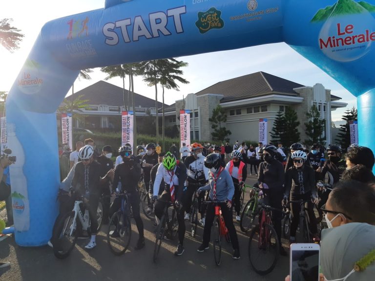 Le Minerale Dukung Hidup Sehat Masyarakat Indonesia Lewat Bandung Barat Triathlon 2021