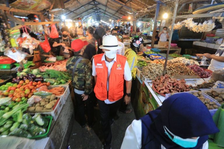 Agar Tidak Ditutup, Pemkot Bandung Ajak Pedagang Pasar Disiplin Prokes