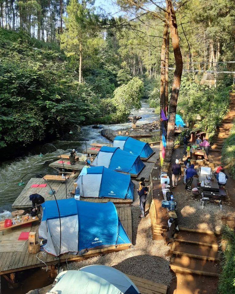 Tempat Wisata Bandung: Pineus Tilu Riverside Camping, Camping Seru Dipinggir Sungai Palayangan Pangalengan Tahun 2022