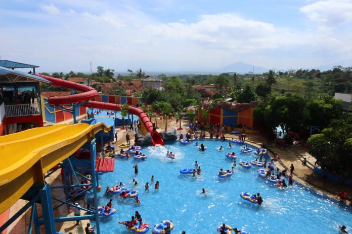 5 Kolam Renang dan Waterboom di Bandung Terkeren, Cocok untuk Liburan Pekan Ini