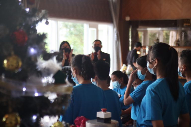 Perayaan Penyalaan Pohon Natal di Sheraton Bandung Hotel and Towers