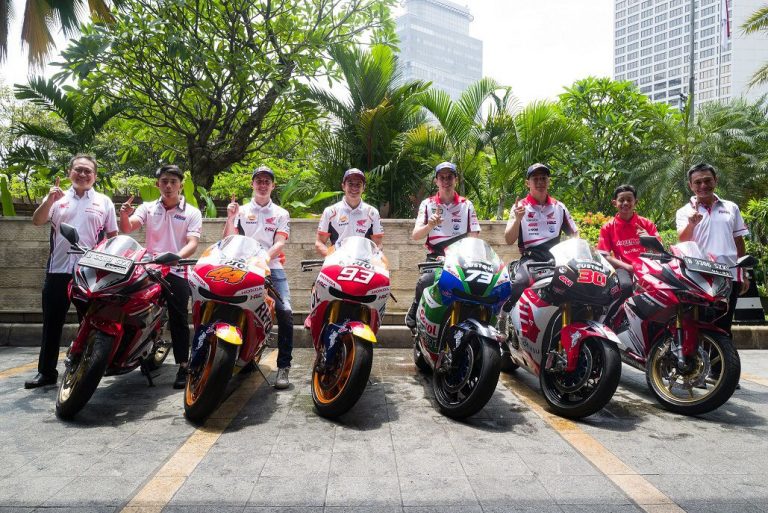 Pebalap Astra Honda, Veda Ega Bertemu Presiden RI dan Ikuti Parade MotoGP Mandalika 2022