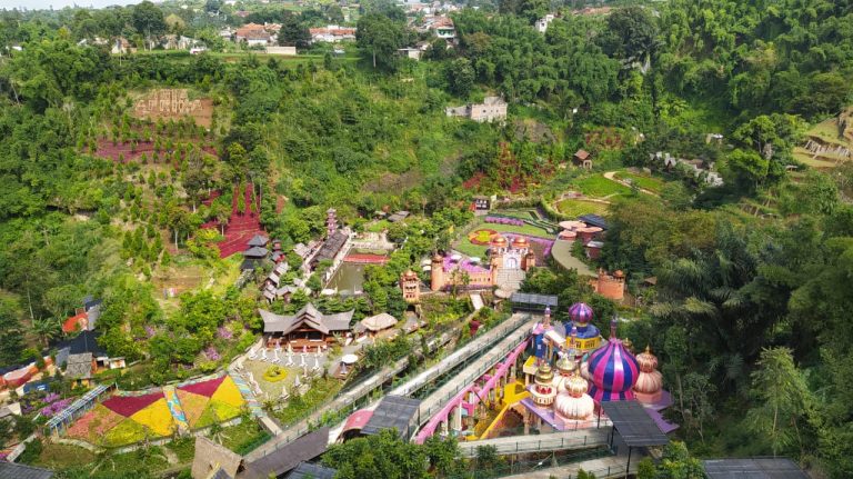 10 Tempat Wisata di Bandung Terbaru dan Instagramable, Cocok Liburan Bareng  Keluarga di Tahun 2022