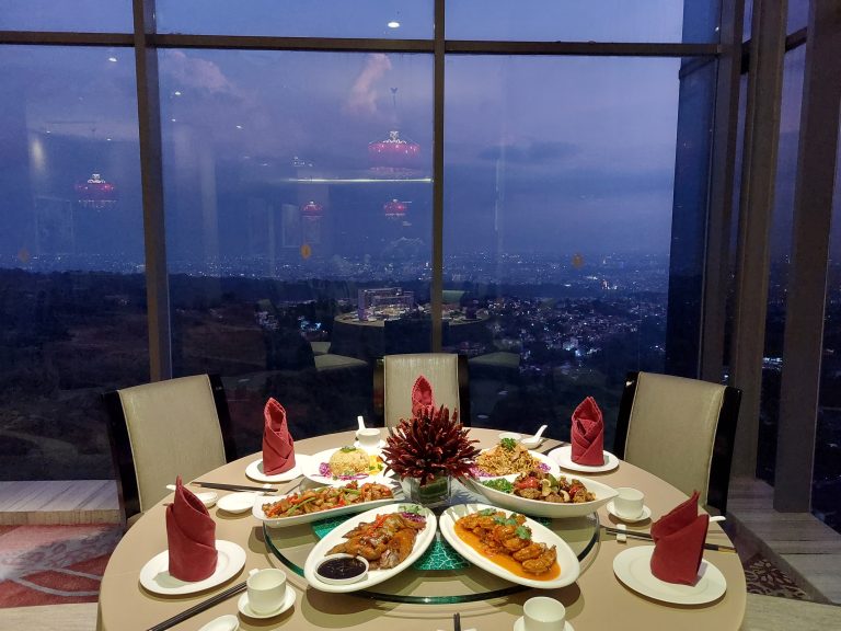 Restoran Tian Jing Lou InterContinental Bandung Dago Pakar Kembali Hadirkan Makan Malam dengan Konsep Prasmanan dan Family Style
