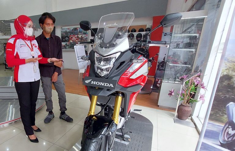 Pelajar dan Mahasiswa Dapat Diskon Khusus Untuk Pembelian Honda CB150X