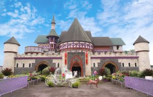 Tempat Wisata Bandung Fairy Garden Maribaya Lembang