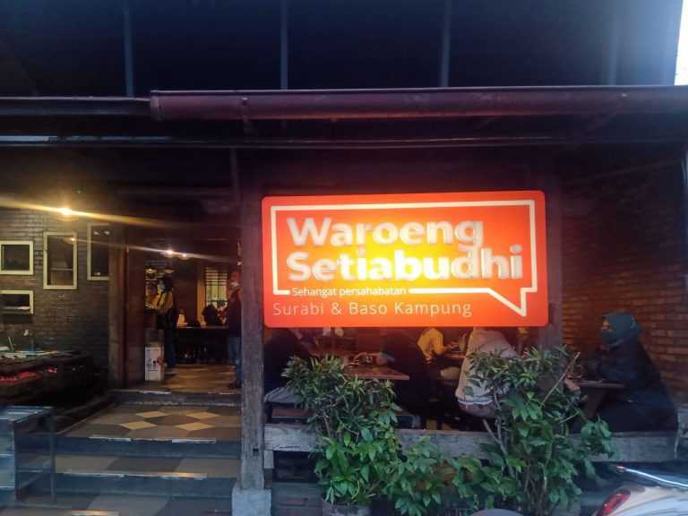 5 Rekomendasi Wisata Kuliner dan Jajanan Favorit di Kawasan Kampus Politeknik Pariwisata NHI Bandung