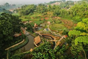 165188560568-selain-pusat-kota-bandung-6-tempat-ini-bisa-jadi-destinasi-wisata-instagramable 165188560568-selain-pusat-kota-bandung-6-tempat-ini-bisa-jadi-destinasi-wisata-instagramable