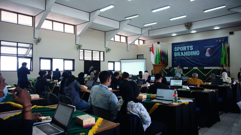 Fikom Unpad dan STKIP Pasundan Gelar Workshop Sports Branding: Publikasi Riset Olahraga Melalui Platform Digital
