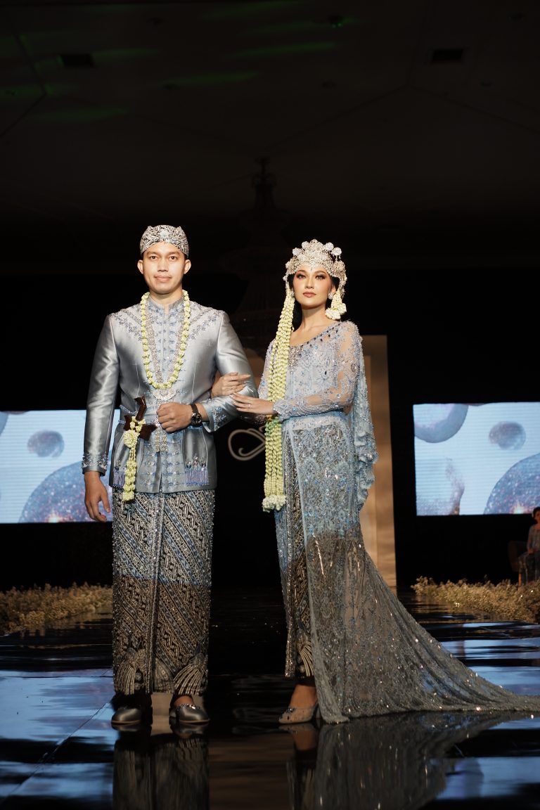 Naire Wedding Project Tampilkan Ragam Perbedaan Berbusana dan Rias Pengantin dalam Fashion Show Bertajuk ‘Infinity’