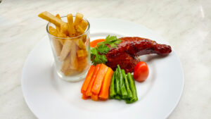 Rayakan Tahun Baru Imlek 2023 di Shakti Hotel Bandung dengan Menikmati Mie Panjang Umur, Ayam Kodok, Javanese Strawberry Milk, Royal Lava Velvet