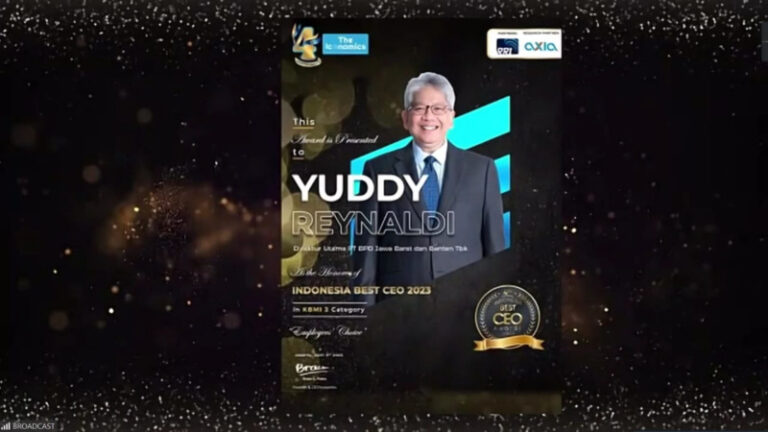 Keren! Direktur bank bjb Yuddy Renaldi Raih Penghargaan Best CEO 2023 dari The Iconomics