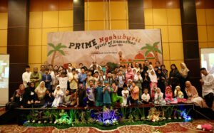 Prime Park Hotel Bandung Gelar Buka Puasa dengan Warga Sekitar