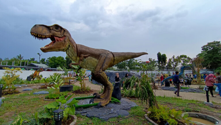 Papa Dino Bandung, Tempat Wisata Edukasi Dinosaurus Terbaru di Kiara Arthapark Bandung, Cocok Dikunjungi saat Libur Lebaran Tahun 2023