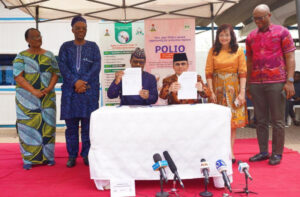 Bio Farma dan Pemerintah Indonesia Serah Terimakan Hibah Vaksin Pentavalen ke Nigeria