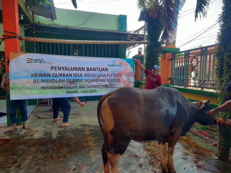 Biofarma Group Salurkan 103 Hewan Kurban ke Berbagai Wilayah di Indonesia