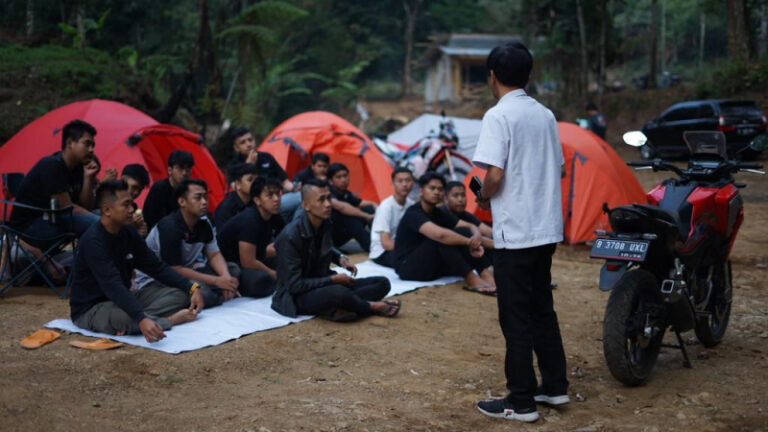Liburan Seru bersama Honda CB150X di Camping Ground Nyampai Ranca Bali