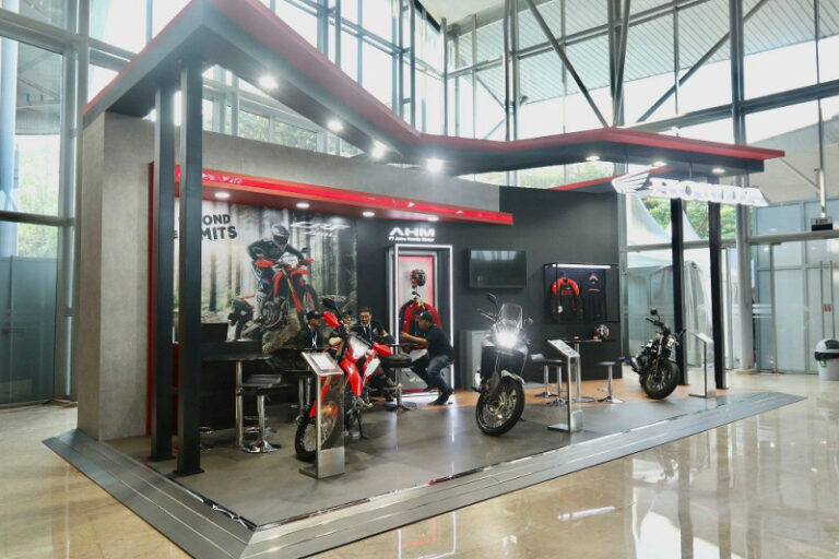 Temukan Ragam Gaya Hidup Bersepeda Motor di Booth Honda GIIAS 2023  