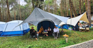Tempat camping tangkal Pinus Lembang Bandung. Foto: IG@ w4w Channel Tempat camping tangkal Pinus Lembang Bandung. Foto: IG@ w4w Channel