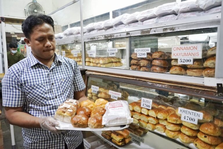 Rekomendasi Toko Roti Bandung, Roti Sidodadi Masih Menjadi Favorit Penikmat Kuliner Legendaris