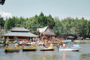 Tempat wisata Bandung, Floating Market Lembang