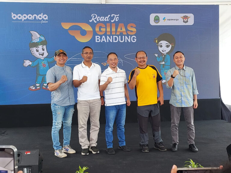 Bapenda Provinsi  Jawa Barat Gelar Road to GIIAS Bandung 2023 dan Launching Program E Voucher BBM