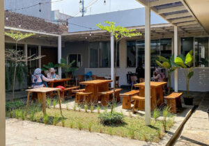 Cafe murah di Bandung Third Cafe. Cafe murah di Bandung Third Cafe.