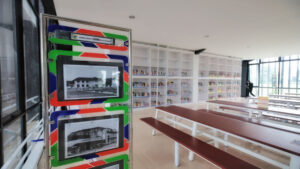 Microlibrary Alun-alun Bandung, Rekomendasi Perpustakaan dengan View Masjid Raya Bandung Microlibrary Alun-alun Bandung, Rekomendasi Perpustakaan dengan View Masjid Raya Bandung