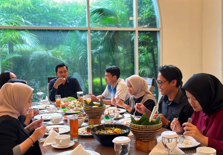 Inilah Harga Promo Paket Cucurak Nasi Boboko di The Sahira Hotel Bogor, Makan-makan Bersama Sebelum Puasa Tiba