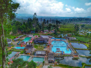 Menjelajahi Kesegaran Alami Cibolang Hot Spring: Pemandian Air Panas Tersembunyi di Pangalengan Bandung Selatan