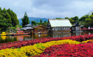 Tempat wisata Bandung Floating Market Lembang