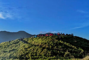 Rekomendasi Gunung di Bandung Timur yang Cocok untuk Pemula dengan Pemandangan Menakjubkan: Gunung Pangradinan, Merbabunya Kabupaten Bandung Rekomendasi Gunung di Bandung Timur yang Cocok untuk Pemula dengan Pemandangan Menakjubkan: Gunung Pangradinan, Merbabunya Kabupaten Bandung