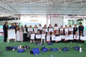 Pelatihan Menggambar Dasar oleh Dosen UTB
