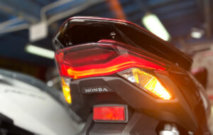Memahami Fungsi Lampu Hazard di Sepeda Motor